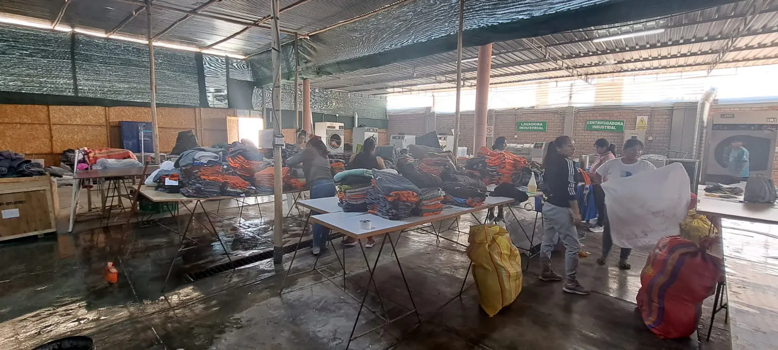 CAPACITACIÓN EN DESMANCHADO Y LAVADO DE UNIFORMES Y PRENDAS MINERAS 6 WhatsApp Image 2023 08 03 at 2.40.24 PM